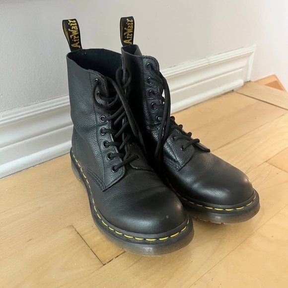 Dr Martens Women's 1460 Core Pascal Boots 8 - Picture 1 of 1